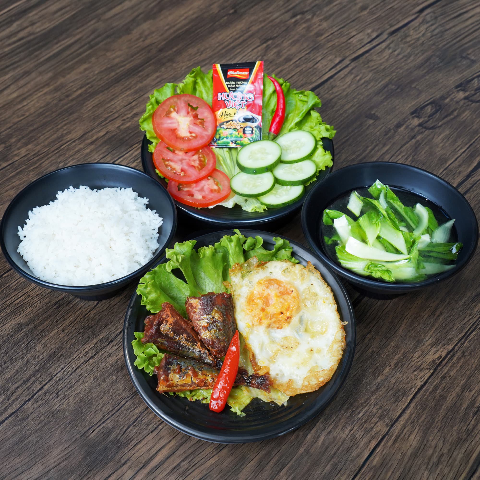 Cơm cá nục kho tộ
