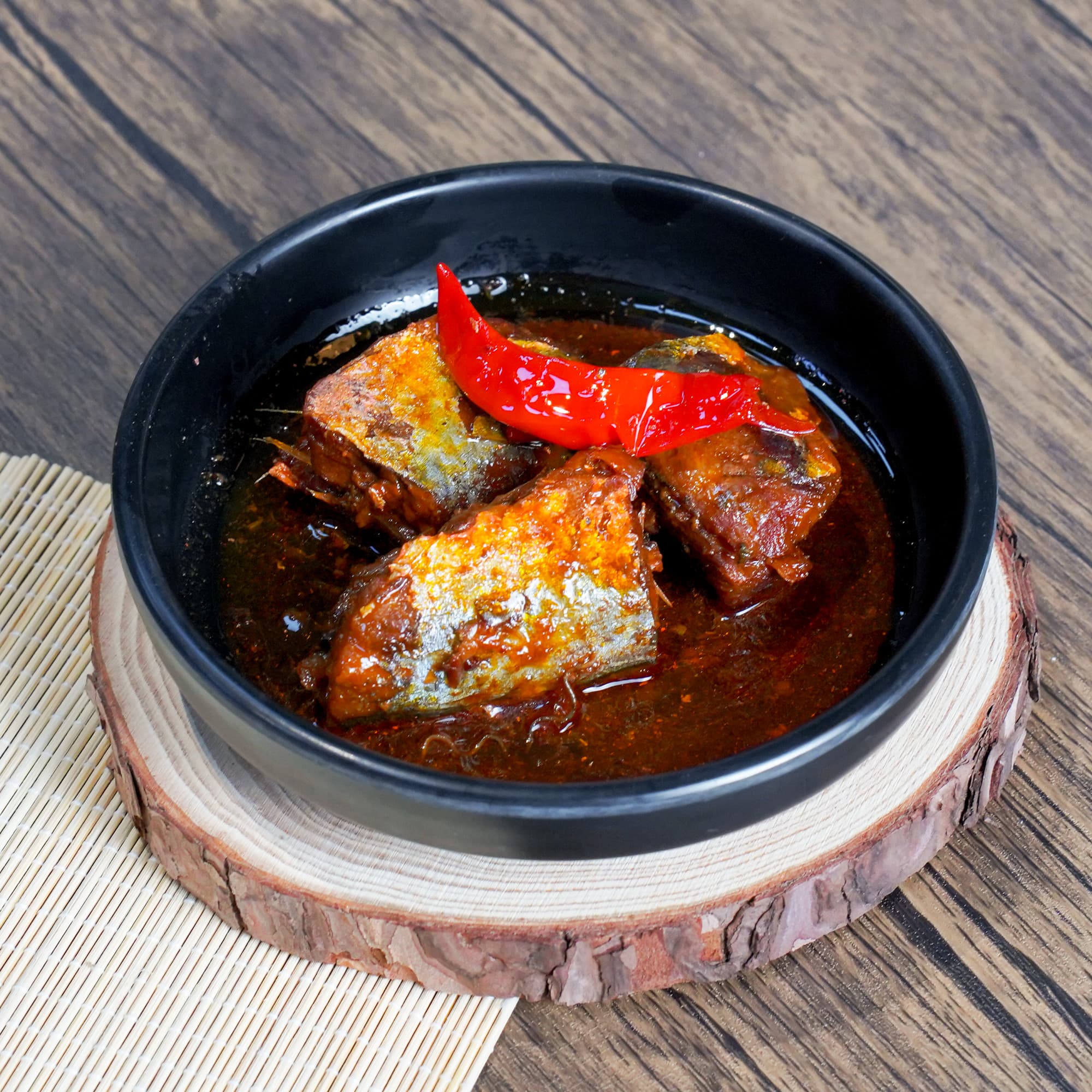 Cá nục kho tộ